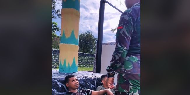 Komandan TNI Teriak Panggil Nama Anggotanya, Langsung Kena Marah saat Tahu Belum Sholat