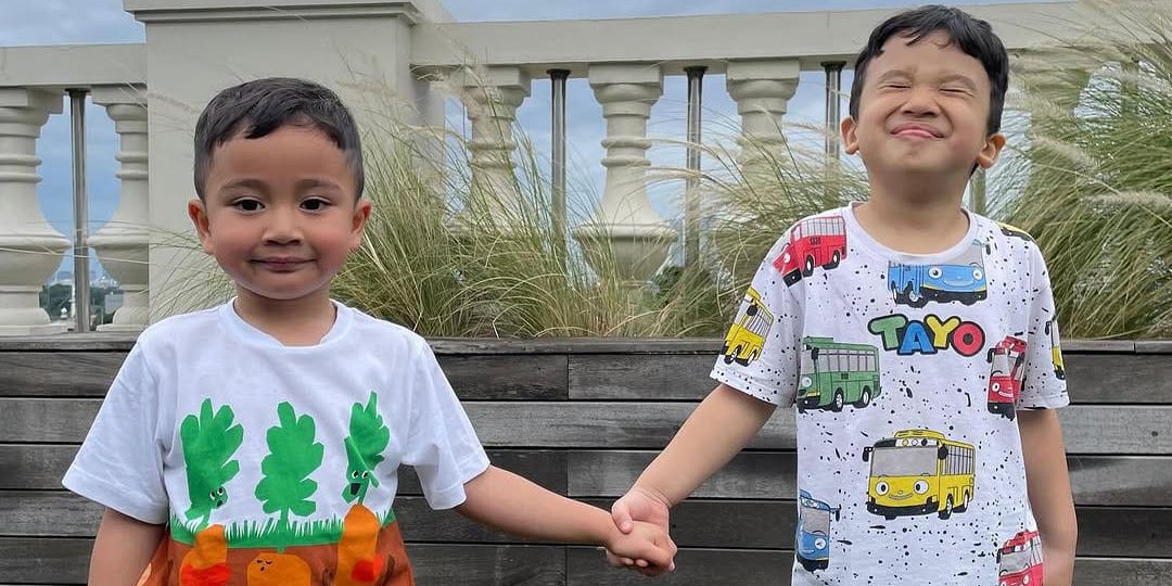 Potret Lucu dan Gemas Rayyanza Anak Raffi Ahmad dan Ukkasya Putra Irwansyah, Wariskan Persahabatan Sang Ayah