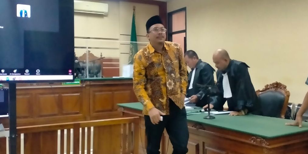 Bacakan Pleidoi, Eks Bupati Sidoarjo Sitir Peribahasa Nila Setitik Rusak Susu Sebelanga