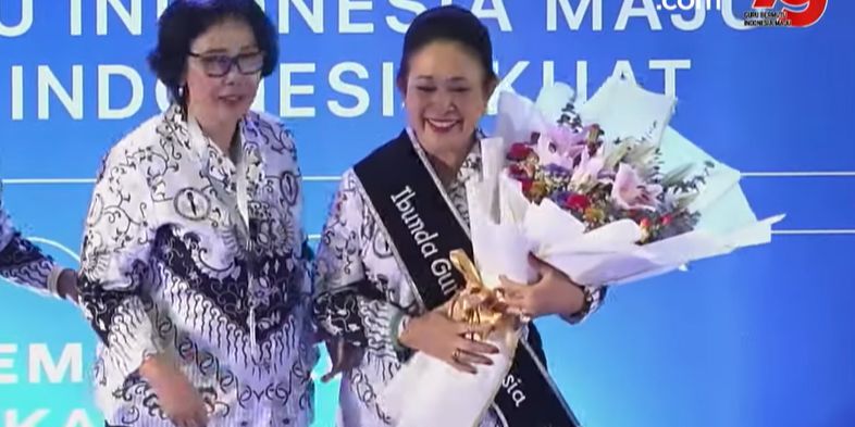 VIDEO: Merinding Ucapan Titiek Soeharto Depan JK & Para Guru, Dibalas Tepukan Riuh