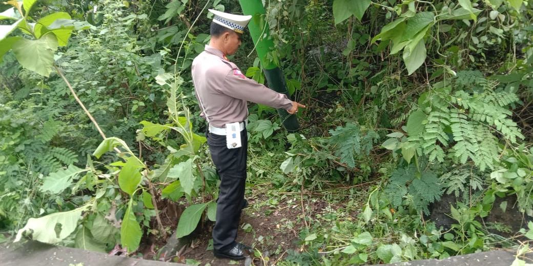 Gara-Gara Ikuti Google Maps, Sekeluarga Kecelakaan di Jalur Tigawasa Bali & 1 Tewas