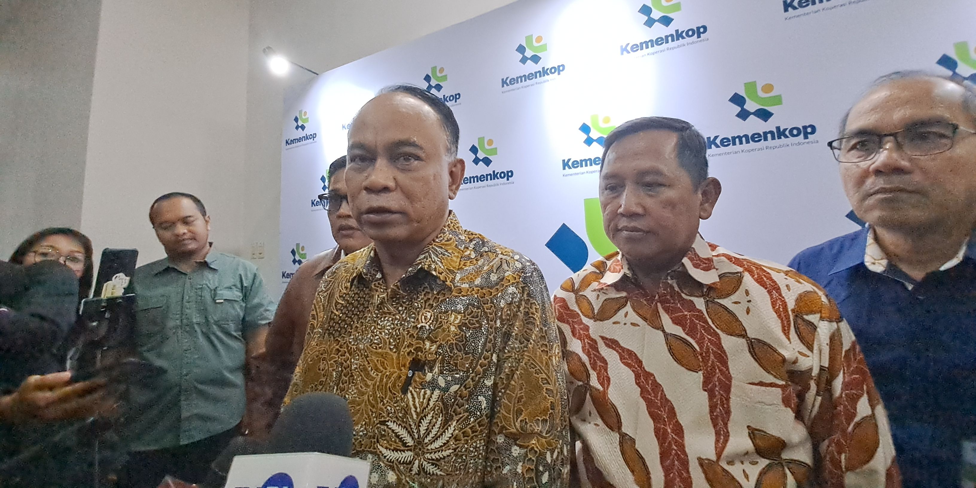 7 Jam Diperiksa Polisi, Menteri Budi Arie Akui Dicecar soal Kasus Judi Online Pegawai Komdigi