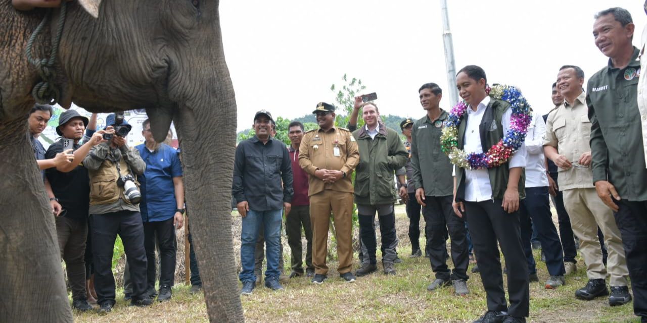 Dihadiri Edhy Prabowo, Menhut Cek Lahan Presiden Prabowo untuk Konservasi Gajah di Aceh