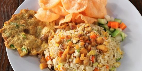 Tips Jitu Masak Nasi Goreng Lezat tanpa Masalah Nasi Menggumpal