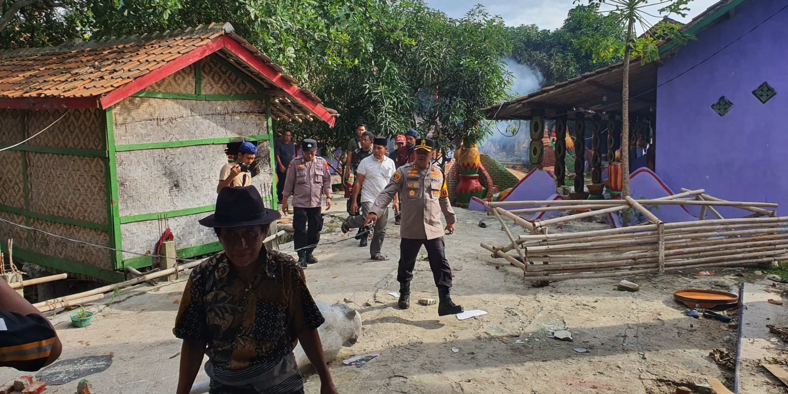 Ponpes di Serang Dibakar Warga Gara-Gara Santri Dicabuli Pimpinan, Pelaku Ditangkap Usai Sembunyi di Plafon