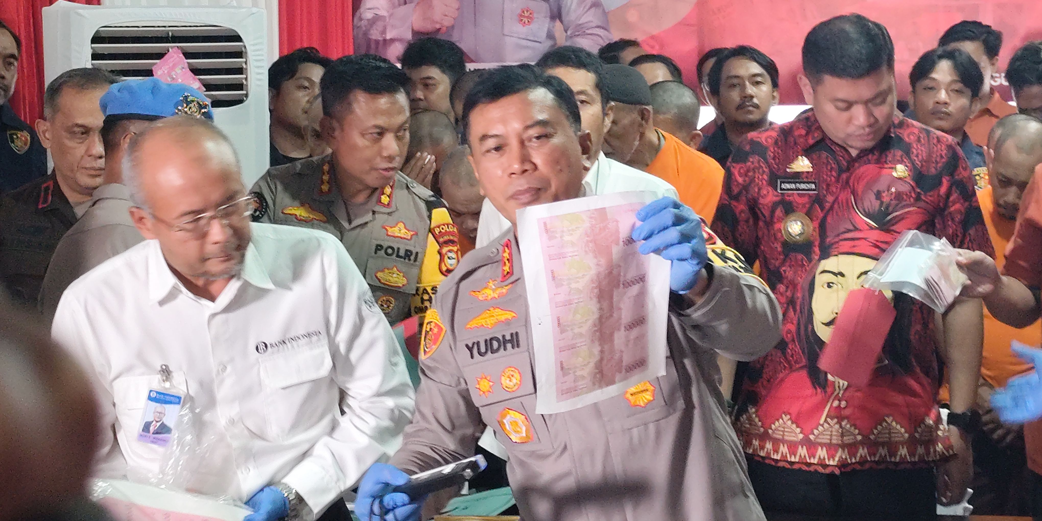 VIDEO: Terungkap Bukti Kasus Uang Palsu UIN Makassar 