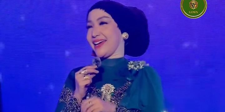 Penampilan Memukau Fitria Berbalut Kebaya Hijau Menyala Hadiri Grand Final Miss Nusantara 2024, Curi Atensi