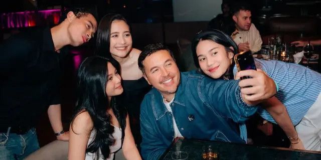 Viral Momen Manis Prilly Latuconsina dan Omara Esteghlal, Pacaran?