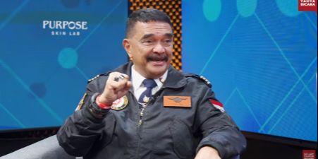 Ini Sosok Pilot yang Pernah Terbangkan Tiga Persiden RI dan Enam Presiden Asing, Ternyata Punya Segudang Pengalaman