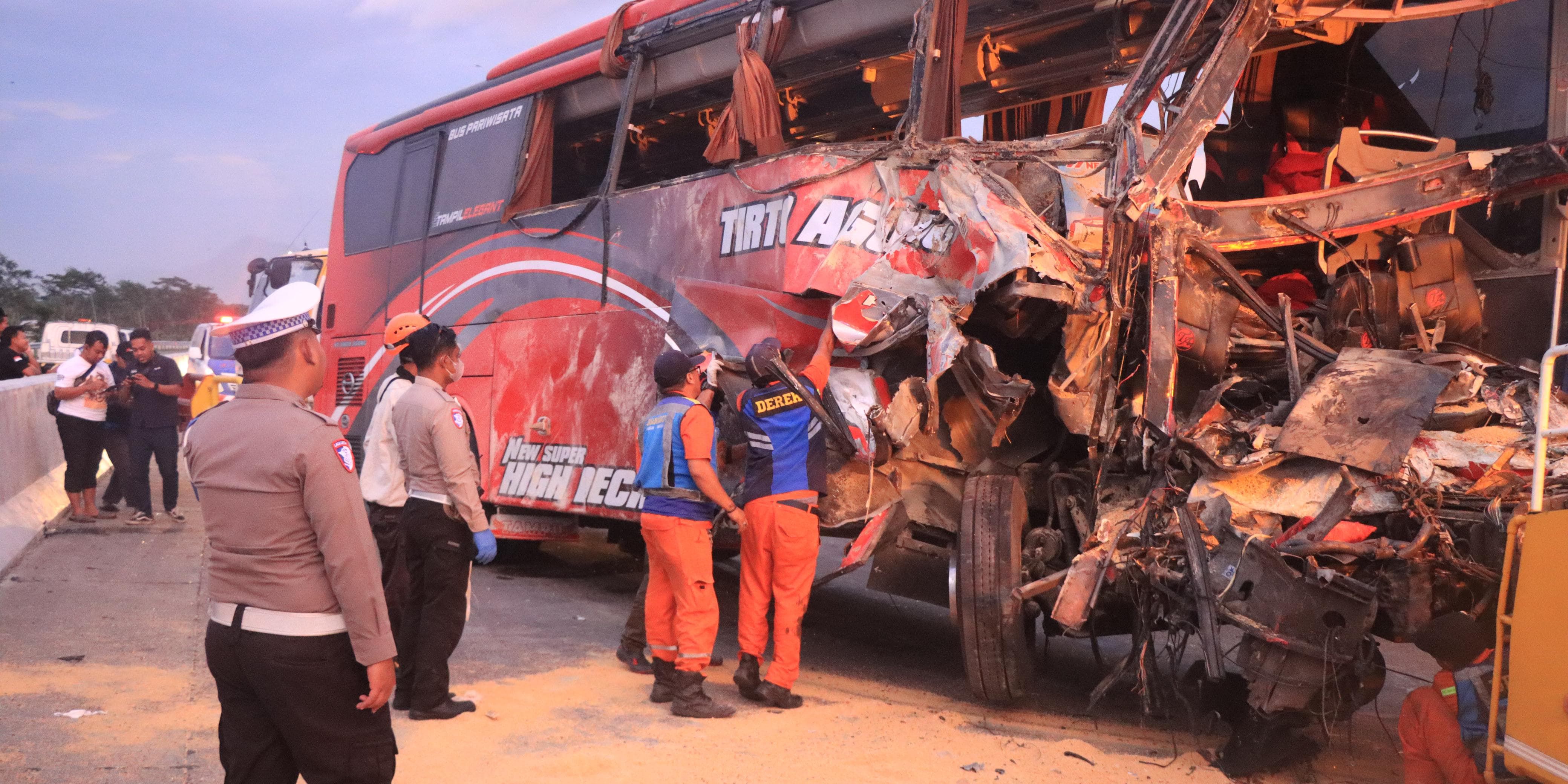 Daftar Korban Kecelakaan Maut Rombongan Study Tour di Tol Malang