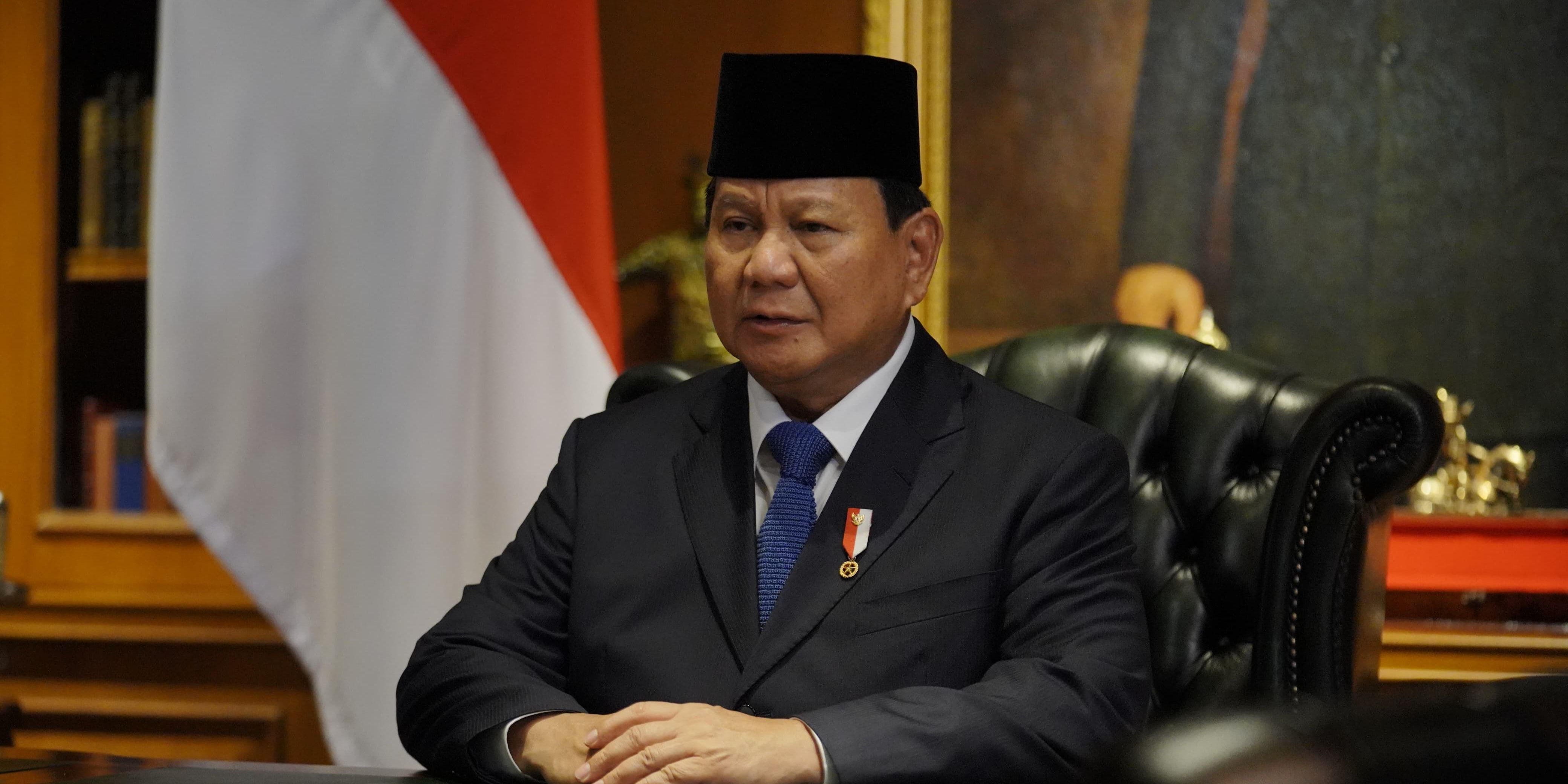 Ucapkan Selamat Natal dan Tahun Baru 2025, Ini Harapan Prabowo dan Gibran