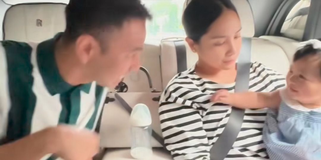 Potret Baby Lily Dianter Raffi Ahmad dan Nagita Slavina ke Dokter Naik Rolls Royce, Ketawa Terus Pas di Mobil