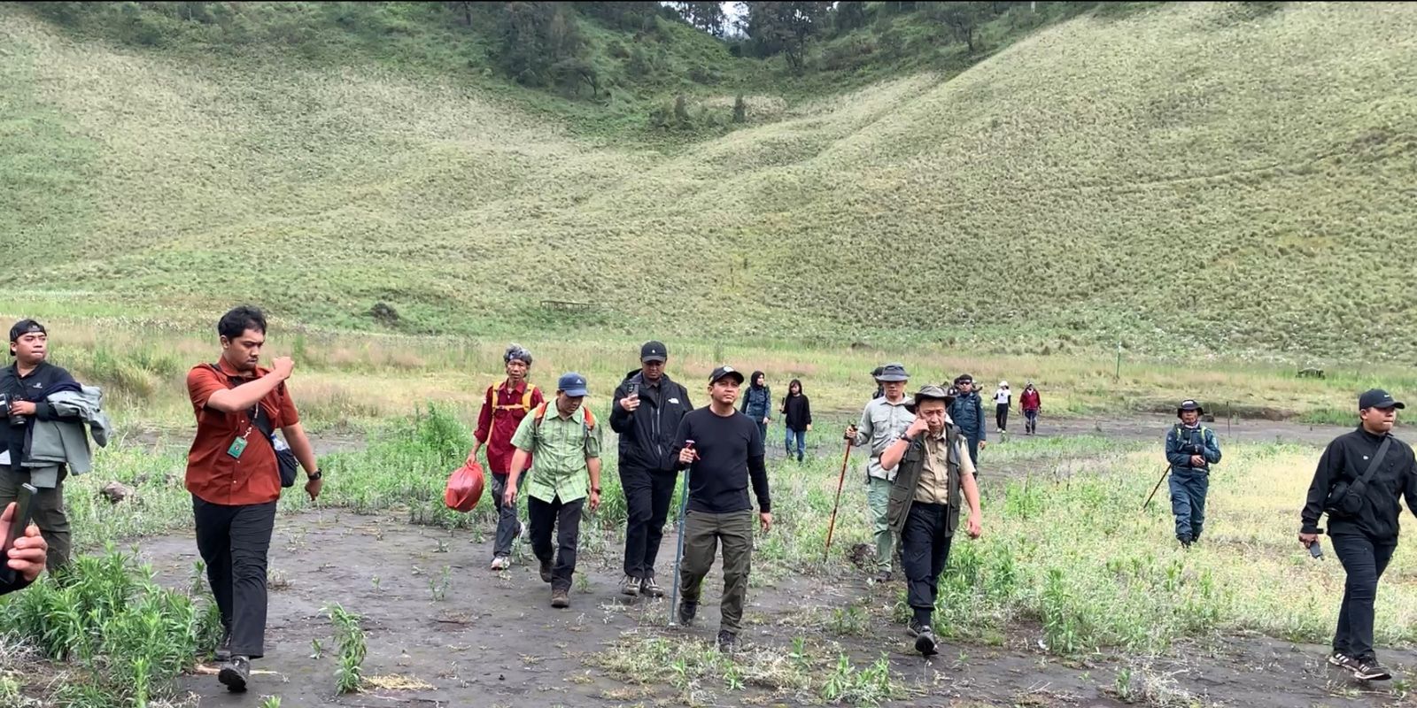 Pendakian Gunung Semeru Kembali Dibuka, Ini Aturan Terbarunya