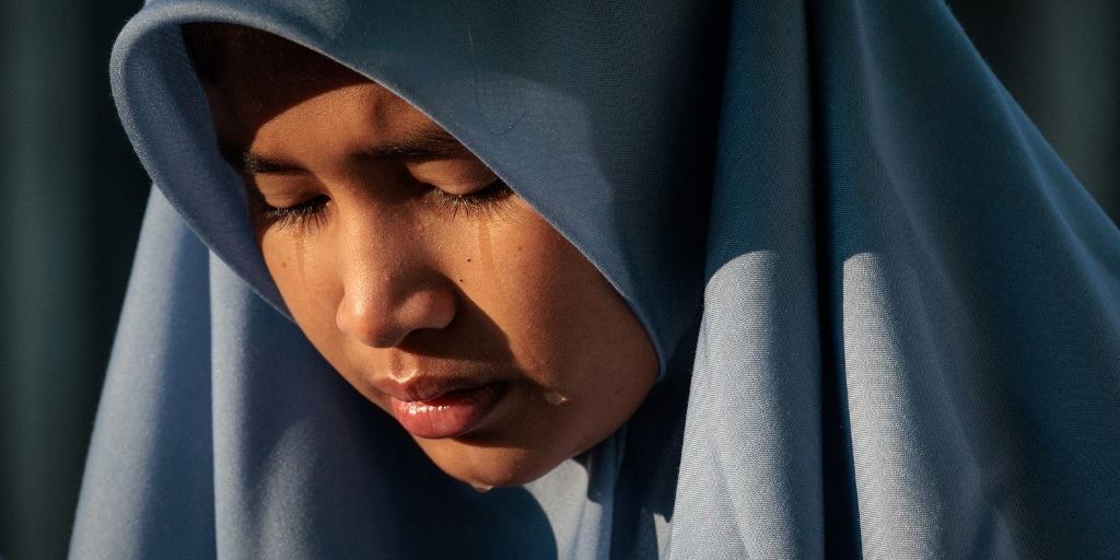 FOTO: Mengenang 20 Tahun Tsunami Aceh, Doa dan Air Mata Mengalir untuk Para Korban di Kuburan Massal