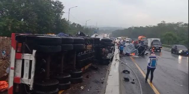 Miris, Kecelakaan Truk Peringkat Dua Tertinggi Gajinya hanya Rp1 Jutaan