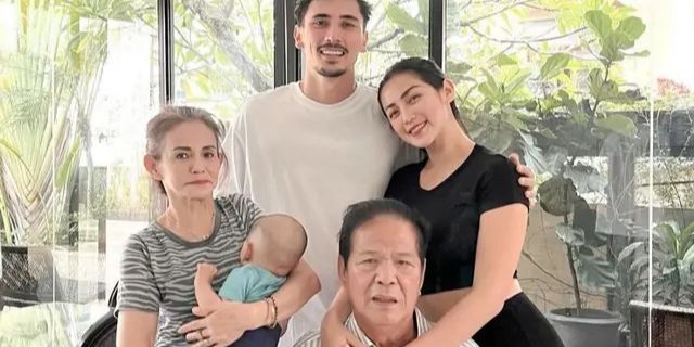 6 Potret Kebersamaan Jessica Iskandar dan Sang Ayah Hardy Iskandar, Kini Tinggal Jadi Kenangan