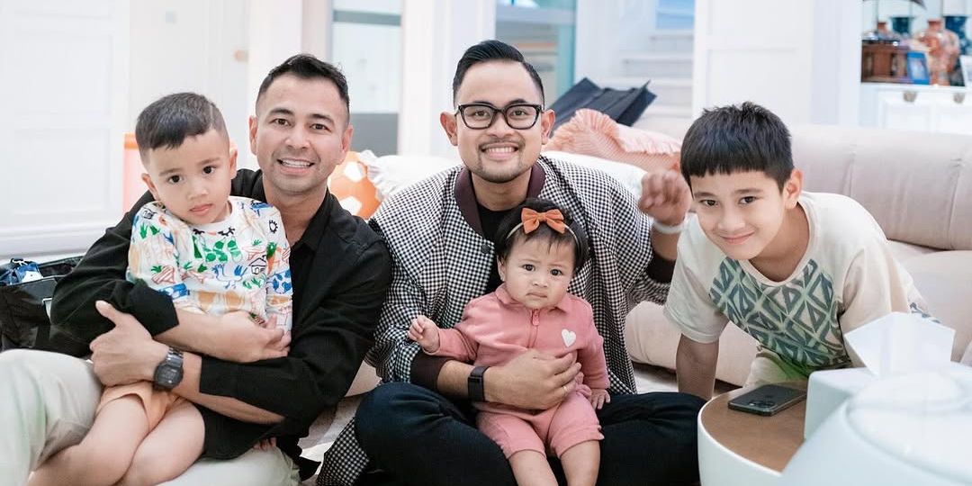 Potret Keakraban Raffi Ahmad dan Gilang Juragan99, Asik Main Bareng Rafathar, Rayyanza hingga Baby Lily