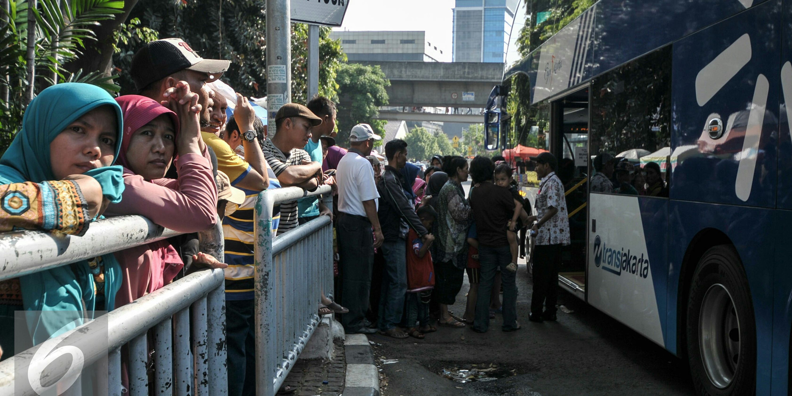 Makin Berat, Ini 9 Daftar Pungutan Baru buat Kelas Pekerja di Tahun 2025