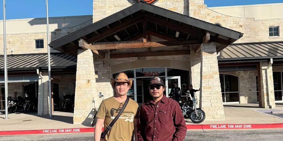 5 Potret Tengku Firmansyah Pakai Topi Cowboy Liburan Keluarga di Texas, Penampilan Stylish Abis