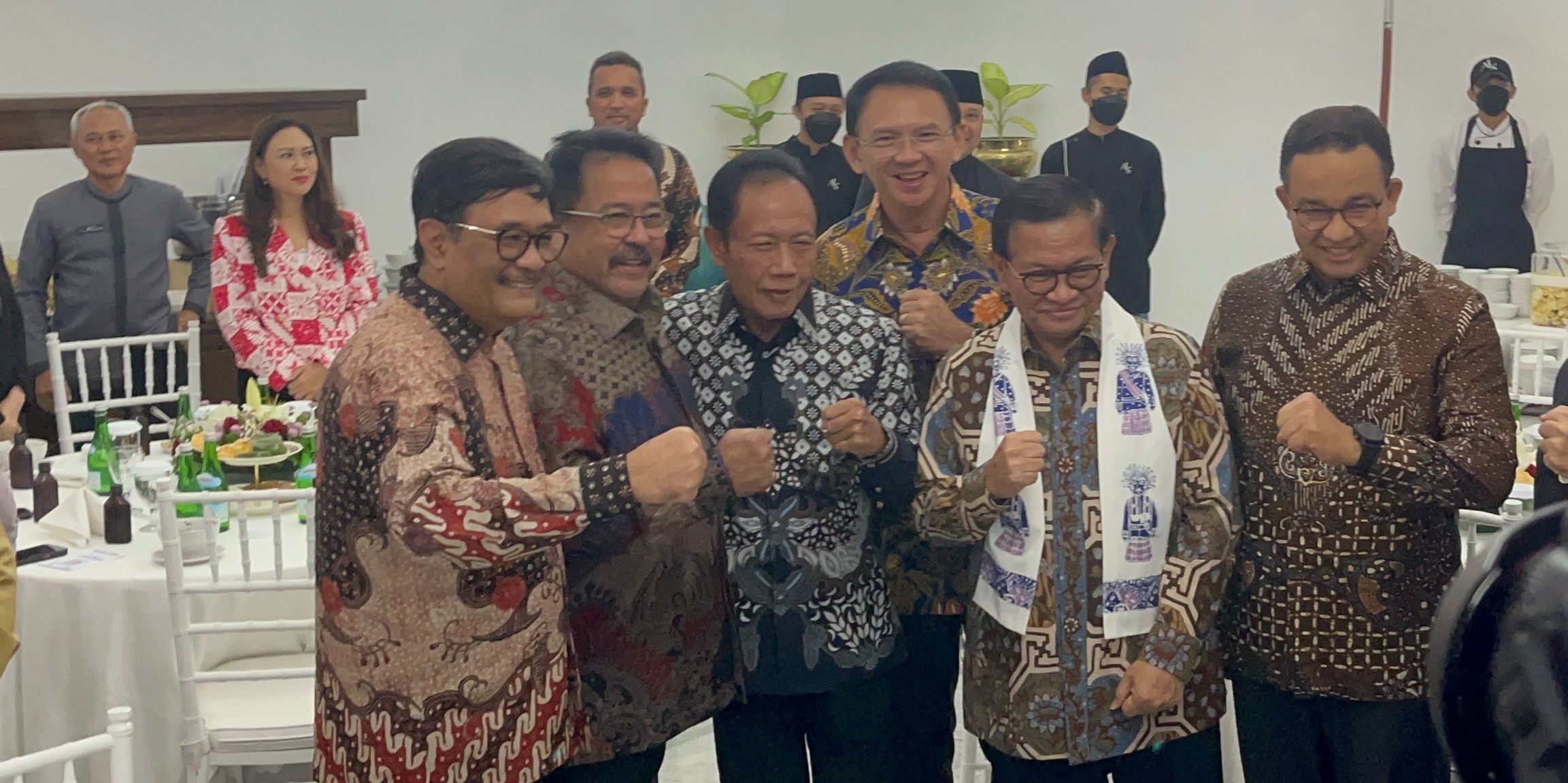 Potret Anies, Ahok hingga Pramono Anung & Rano Bertemu Balai Kota Jakarta, Kompak Salam Komando