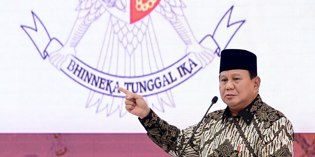 Prabowo: Selamat Tahun Baru, Pemerintah Masih Kerja Sampai 00.00 WIB