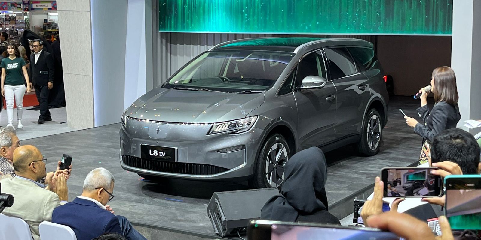 Mengklaim sebagai Mobil Buatan Indonesia, Aletra Segera Memproduksi L8 EV di Cikampek