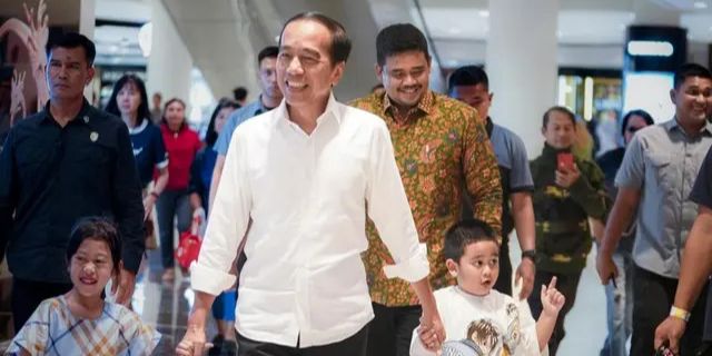 Hasto: Jokowi dan Keluarganya Bukan Lagi Bagian PDIP