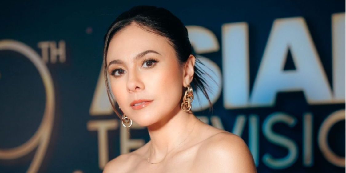 5 Tampilan Berkelas Wulan Guritno Viral di Asian TV Awards 2024, dari Gaun Hitam ke Makeup Flawless