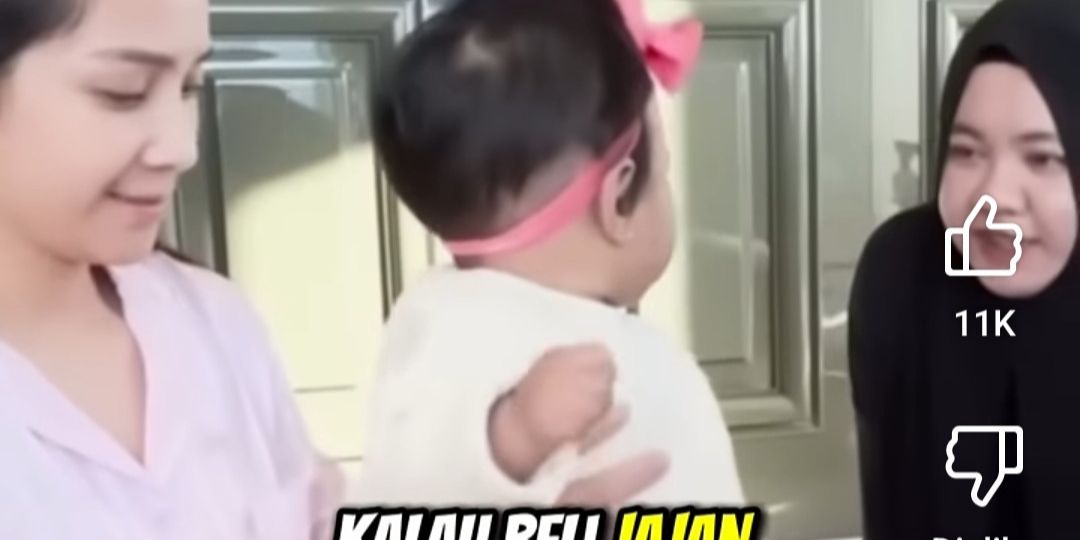 Potret Lala Pengasuh Rafathar Roasting Nagita Slavina Lewat Lagu, Auto Dilirik Sinis Sang Bos - Baby Lily Tersenyum Gemas