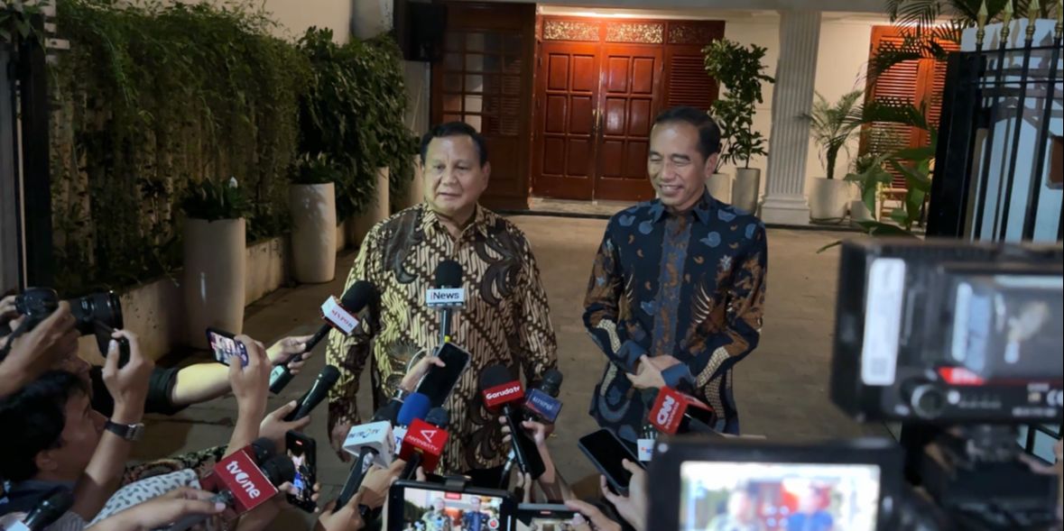 Blak-blakan Prabowo Bilang Gerindra Terbuka Terima Kader, Dibalas Senyuman oleh Jokowi