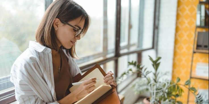 Terbukti Ampuh, Cara Journaling Bisa Redakan Kecemasan Secara Instan dan Bikin Pikiran Lebih Terarah