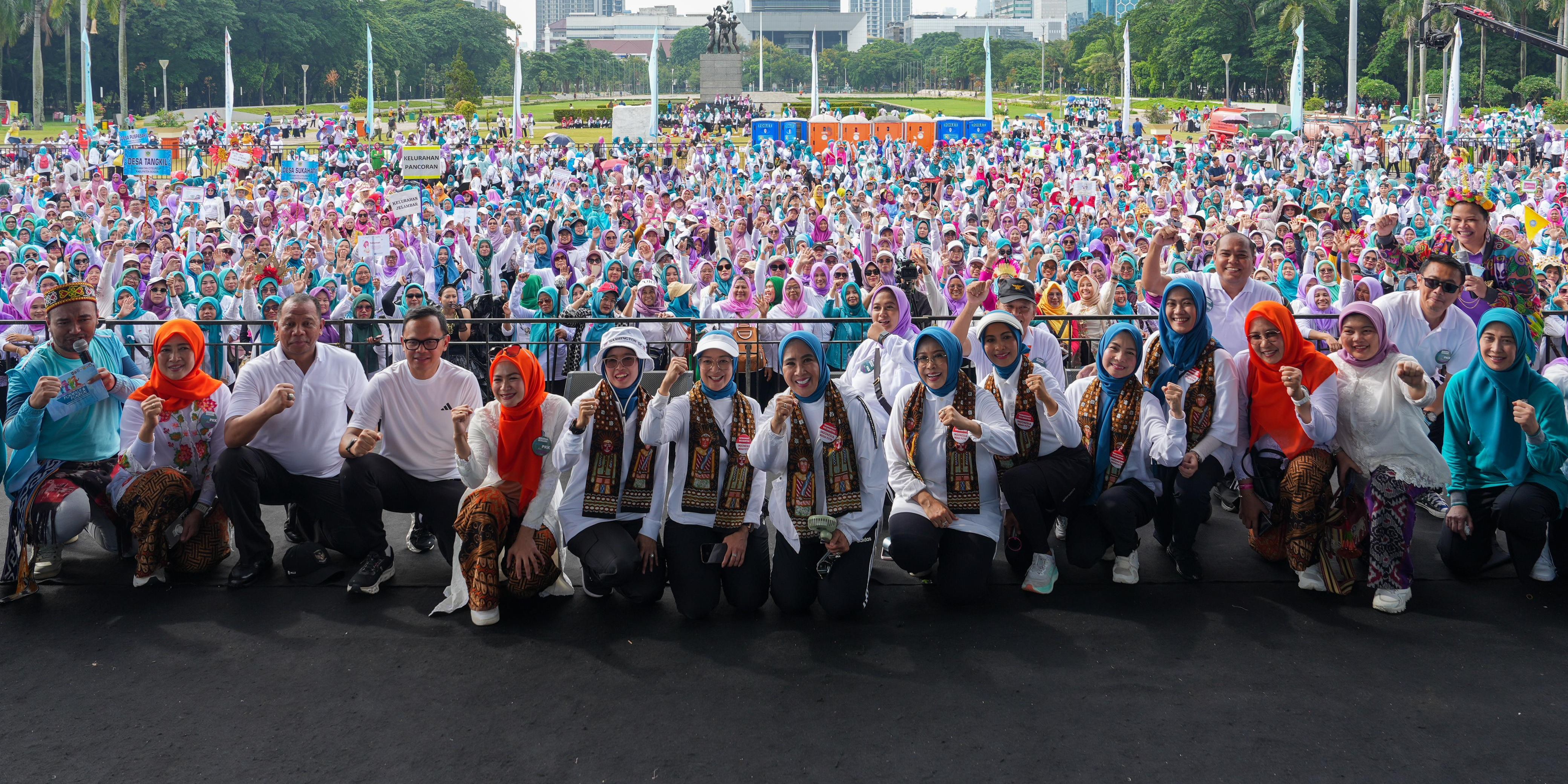 Puluhan Ribu Kader PKK Ikuti Fun Run dan Fun Walk, Kampanyekan Indonesia Tanpa KDRT