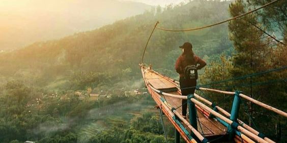 Tips Liburan Akhir Tahun, Kenali Tanda Alam Agar Wisata Tak Berujung Petaka