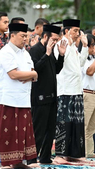 Jadi Garda Terdepan Lindungi Presiden, Ternyata Begini Cara Paspampres saat Shalat Berjamaah