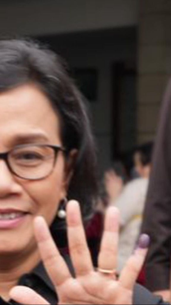 Sri Mulyani Pose 5 Jari Usai Nyoblos: Kalau Cuma Kelingking Dikiranya Angka