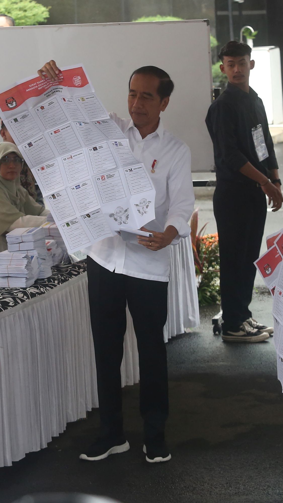 Ganjar dan Mahfud Tebak Pilihan Jokowi: Ya Putranya kan Ada di Sana, Pasti ke Sana