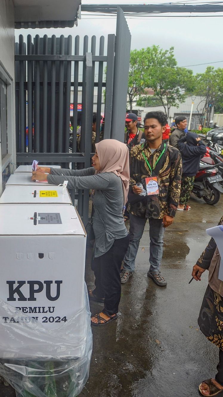 20 Ribu Warga Karanganyar Demak Belum Mencoblos karena TPS Terendam Banjir