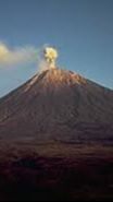 Gunung Semeru Kembali Erupsi, Lontarkan Abu Setinggi 1 Km