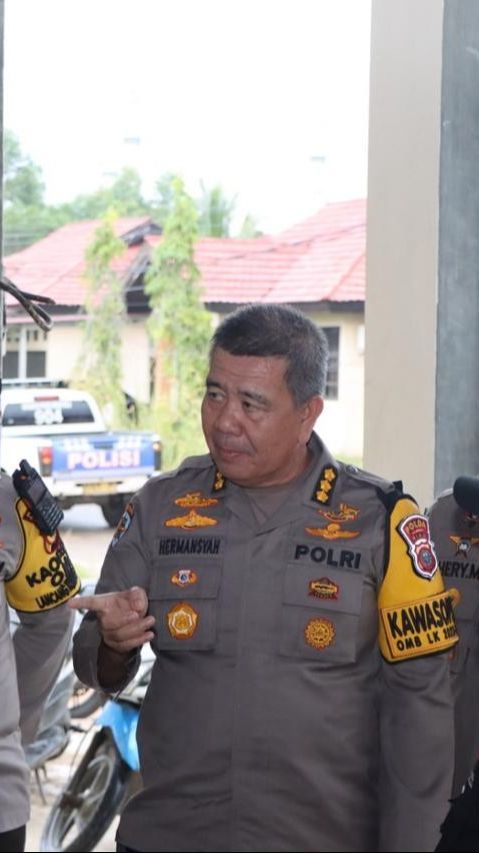 Kapolres Rohul Dampingi Irwasda Polda Riau Pantau TPS Cegah Kecurangan Pemilu 2024