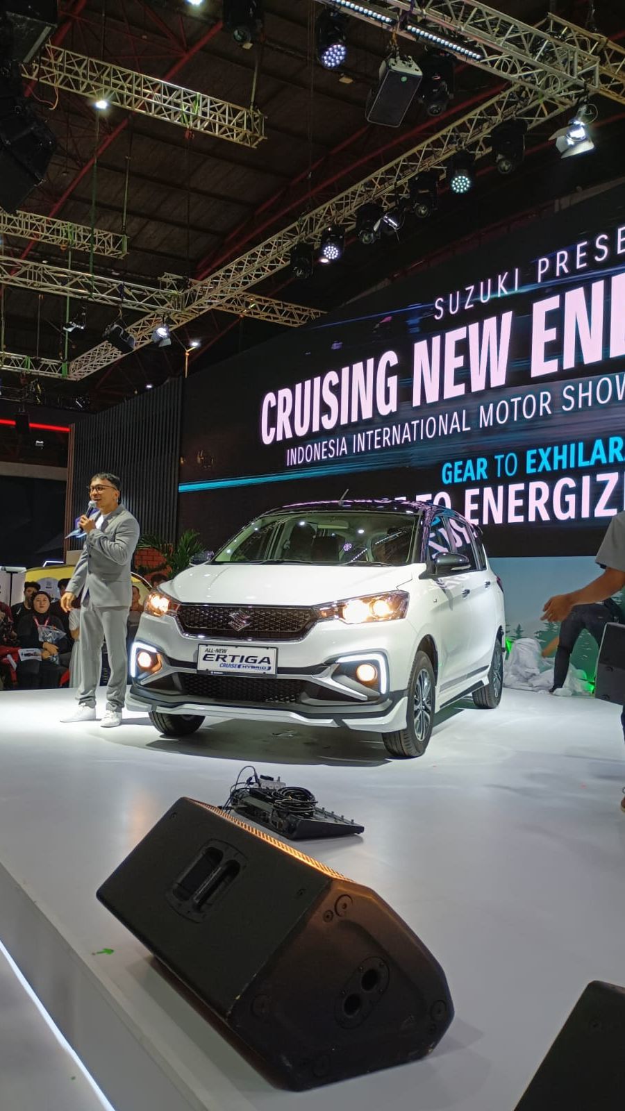 All New Ertiga Hybrid Cruise Melantai Di IIMS 2024, Tawarkan Desain ...