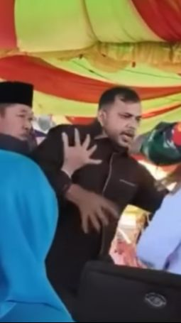 Momen Tegang Bupati dan Wakil Bupati Rokan Hilir Nyaris Baku Hantam, Warganet Sorot 'Memalukan!'