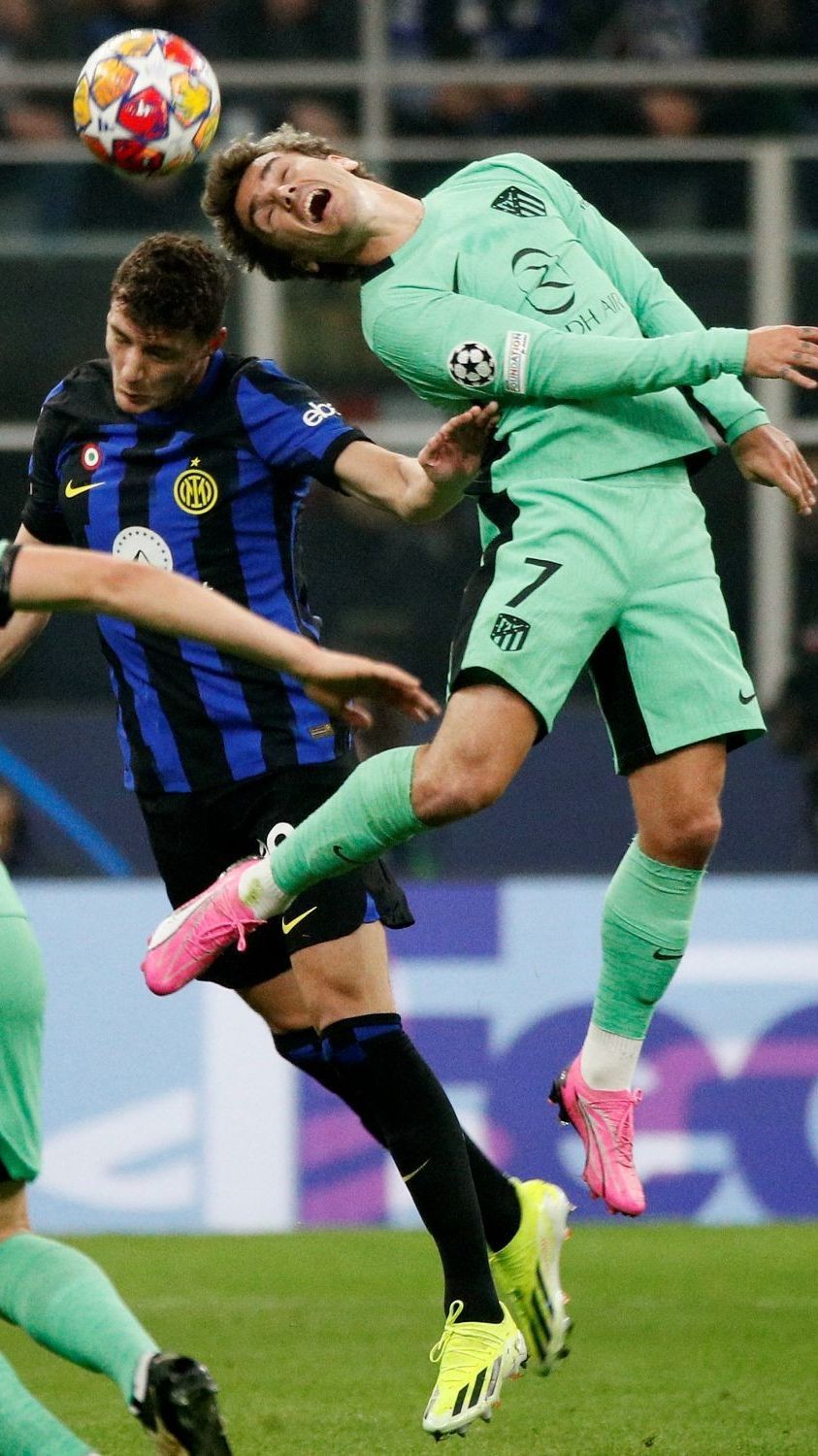 FOTO: Duel Sengit Inter Milan Vs Atletico Madrid Tampil Mati-Matian di Leg Pertama 16 Besar Liga Champions