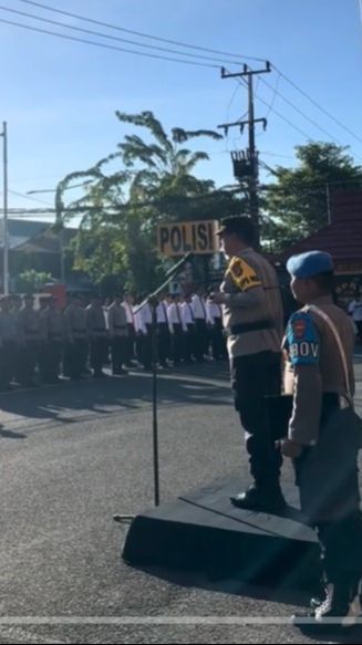 Jenderal Polisi Pecat Anggota Polwan, Kapolres Langsung Coret 'Wajahnya' di Depan Anak Buah