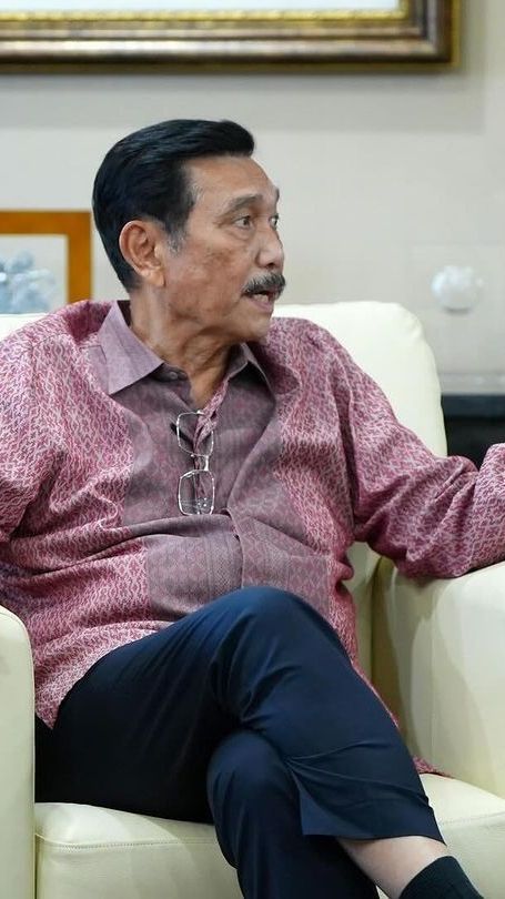 Menko Luhut Datangi Sri Mulyani di Kantornya, Usai Bicara Serius Disarankan Nonton Film Ini