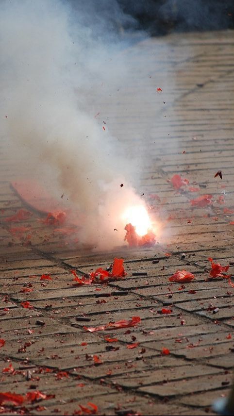 VIDEO: Caleg Gagal dari NasDem Bakar Petasan di Masjid, Seorang Nenek Meninggal Diduga Kaget