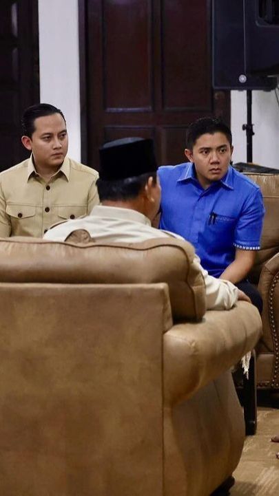 Momen Menhan Prabowo Subianto Duduk Berhadapan sama 3 Ajudan Ganteng, Dengarkan Petuah dari Habib Luthfi