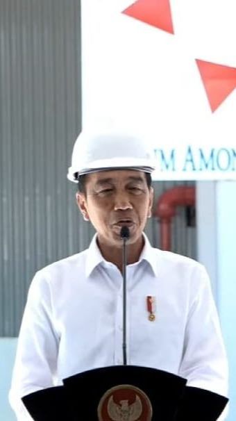 Resmikan Pabrik Amonium Nitrat, Jokowi: Tambah Bahan Baku Pembuatan Pupuk