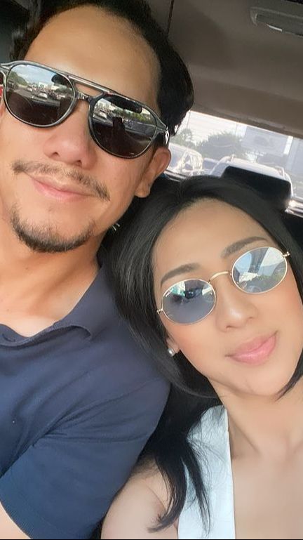 Resmi Jadi Suami Istri, Ini Perjalanan Cinta Angga Maliq D'essentials dan Dewi Andarini