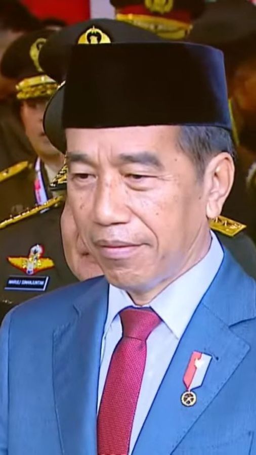 Survei Indikator: 76% Publik Puas Kinerja Jokowi, Tapi Kondisi Ekonomi dan Hukum Dinilai Buruk