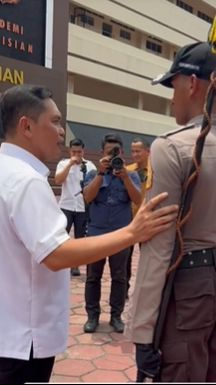 Berpakaian Preman, Jenderal Polisi Kumpul sama Kawan Seangkatan di Akpol, Ada Momen Ngakak Usai Tanya Taruna